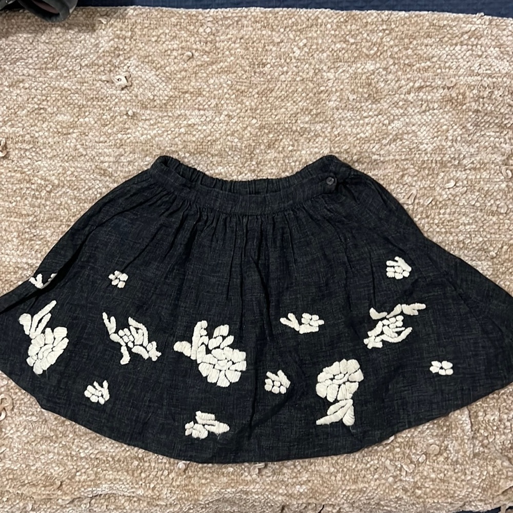 Bonpoint Space gray Skirt w Small white patterns